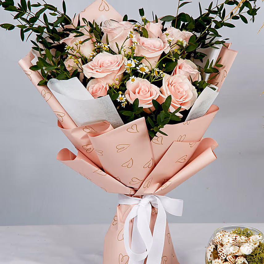 Titanic Rose Chamomile Bouquet For Valentines