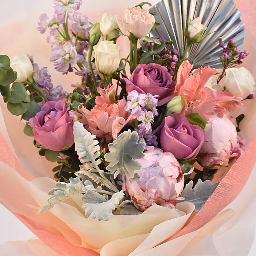 Divine Mixed Flowers Bouquet