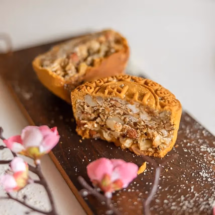 Mixed Nuts Box of 4 Moon Cakes
