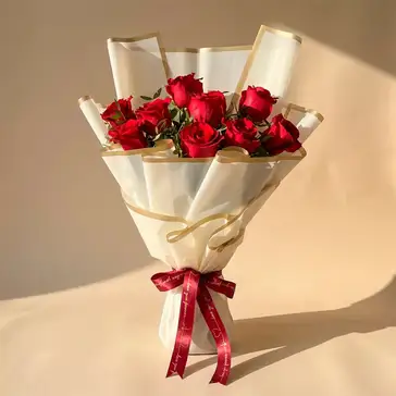 Elegant Valentine's Day 9 Red Roses - Bouquet