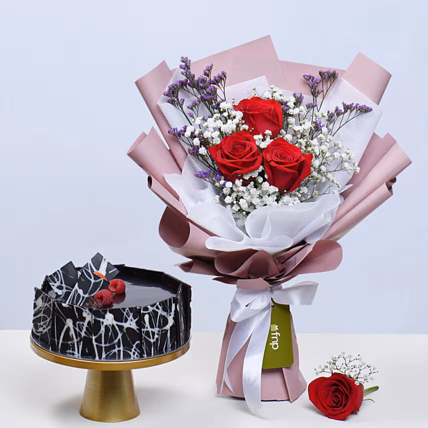 Elegant Blushing Rose Bouquet Delight - Bouquet
