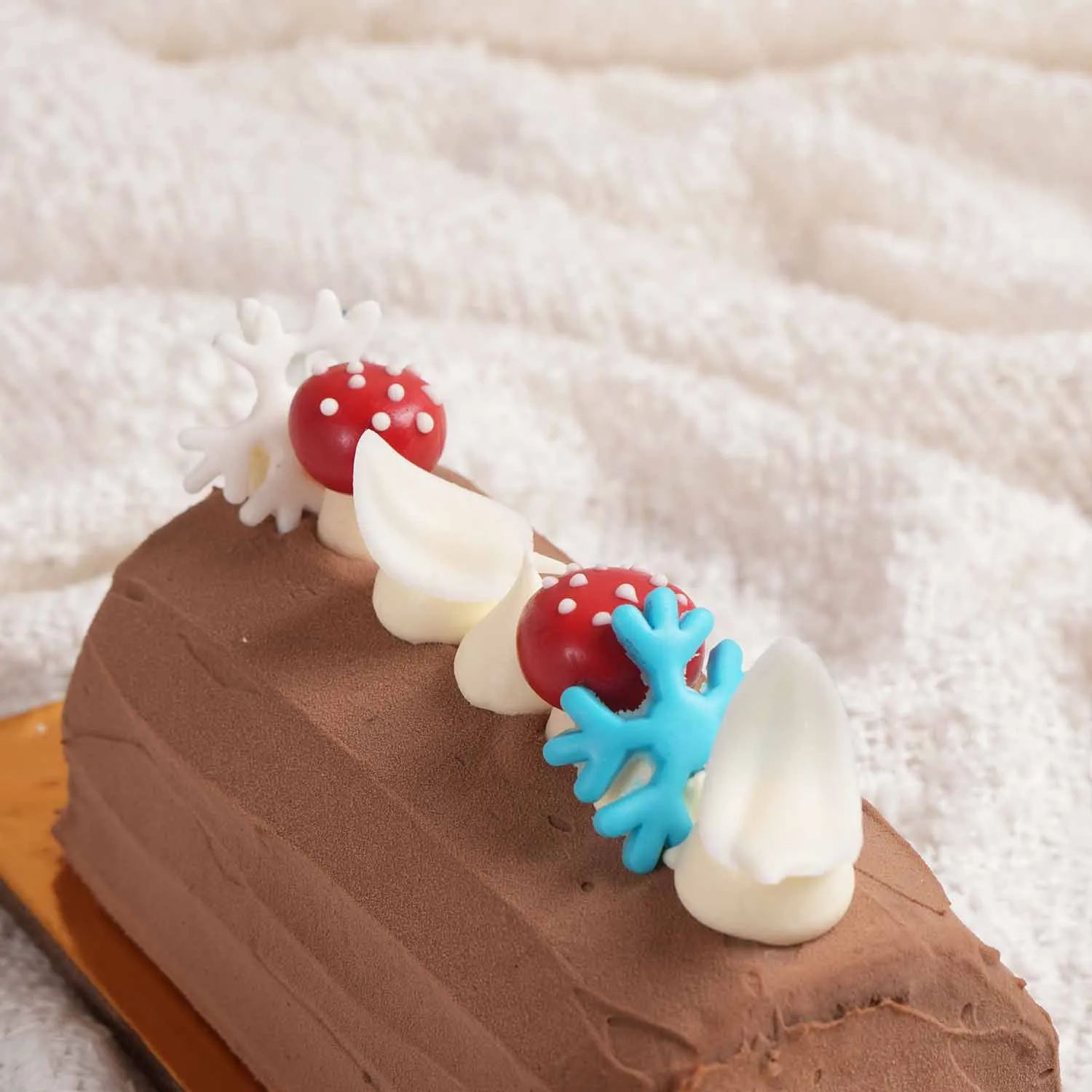 Delicious Christmas Chocolate Log Cake