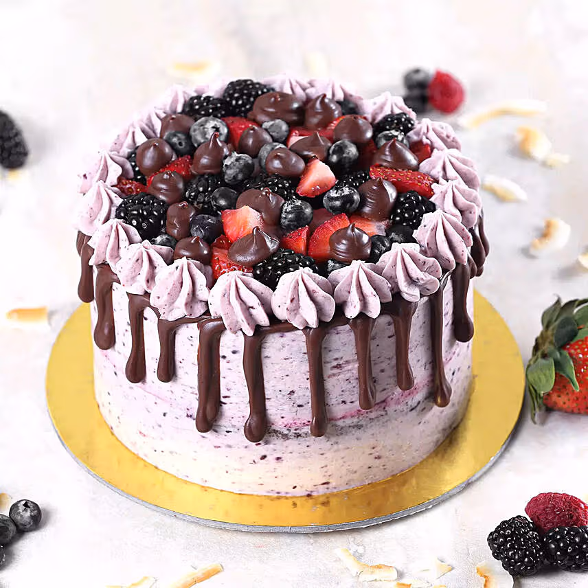 Irresistible Vanilla Berry Delight Cake - 4 Portion
