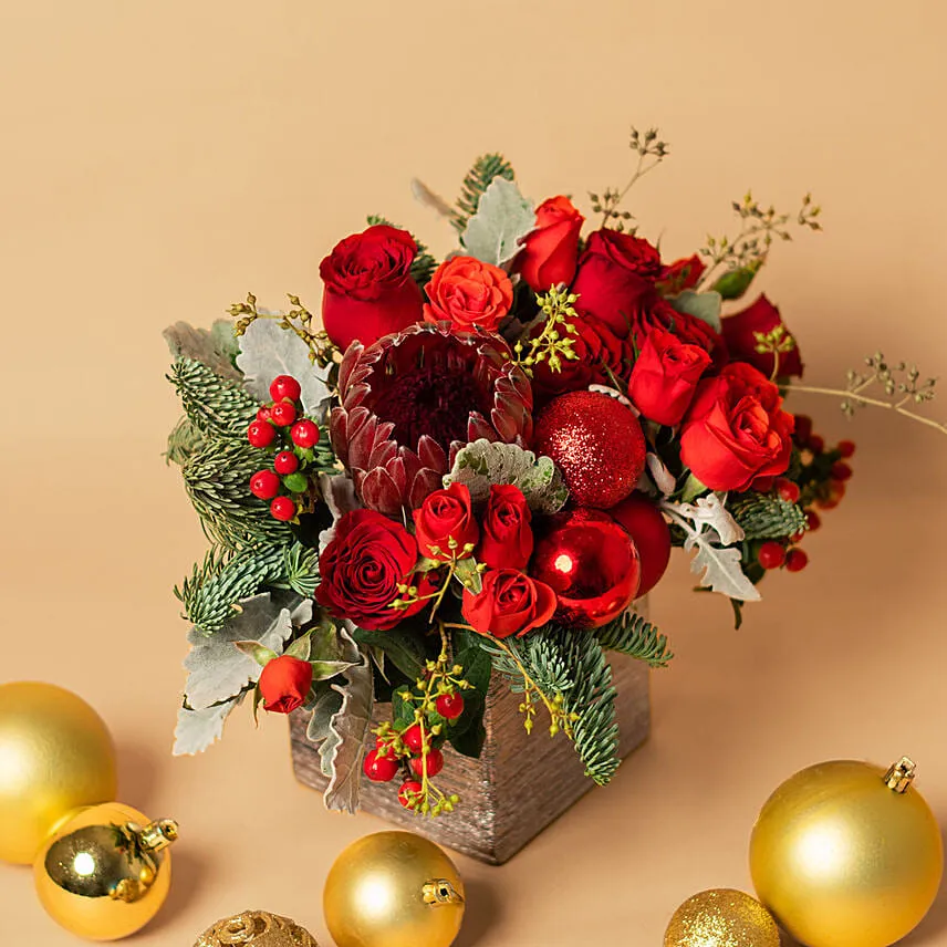 A Christmas Confetti Arrangement