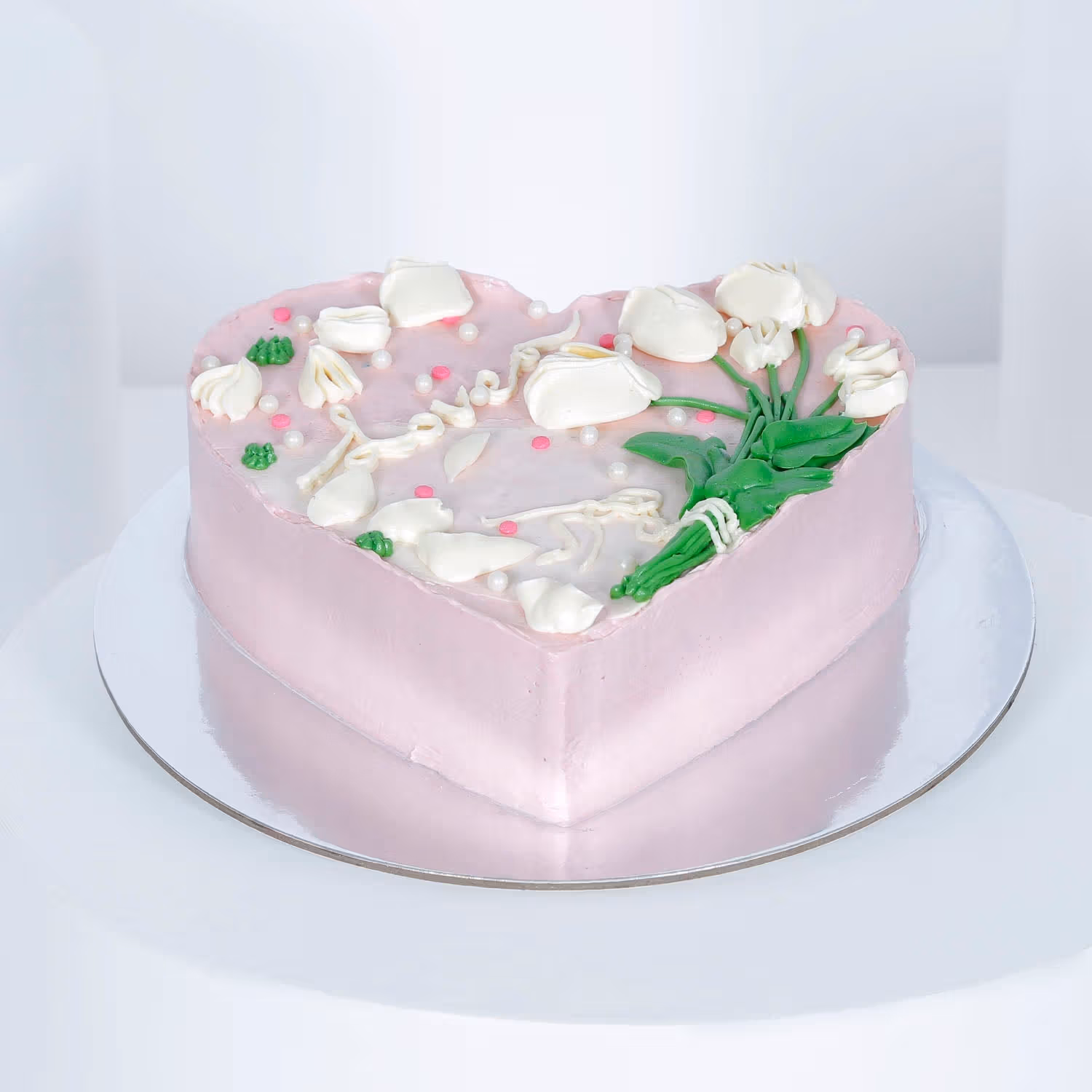 Delightful Heart-Shaped Chocolate Flavour Cake with Buttercream – 1 Kg