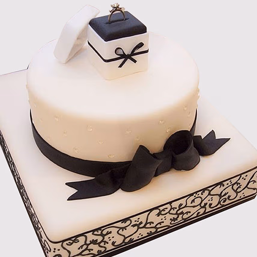 Designer Fondant Ring Cake