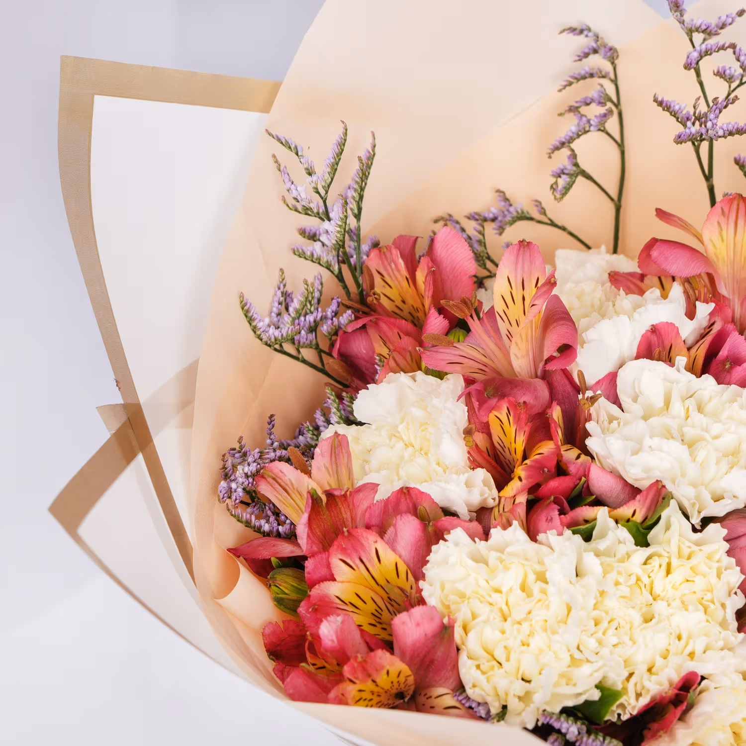 Elegant Blessing Bouquet for Umrah - A Symbol of Peace and Devotion