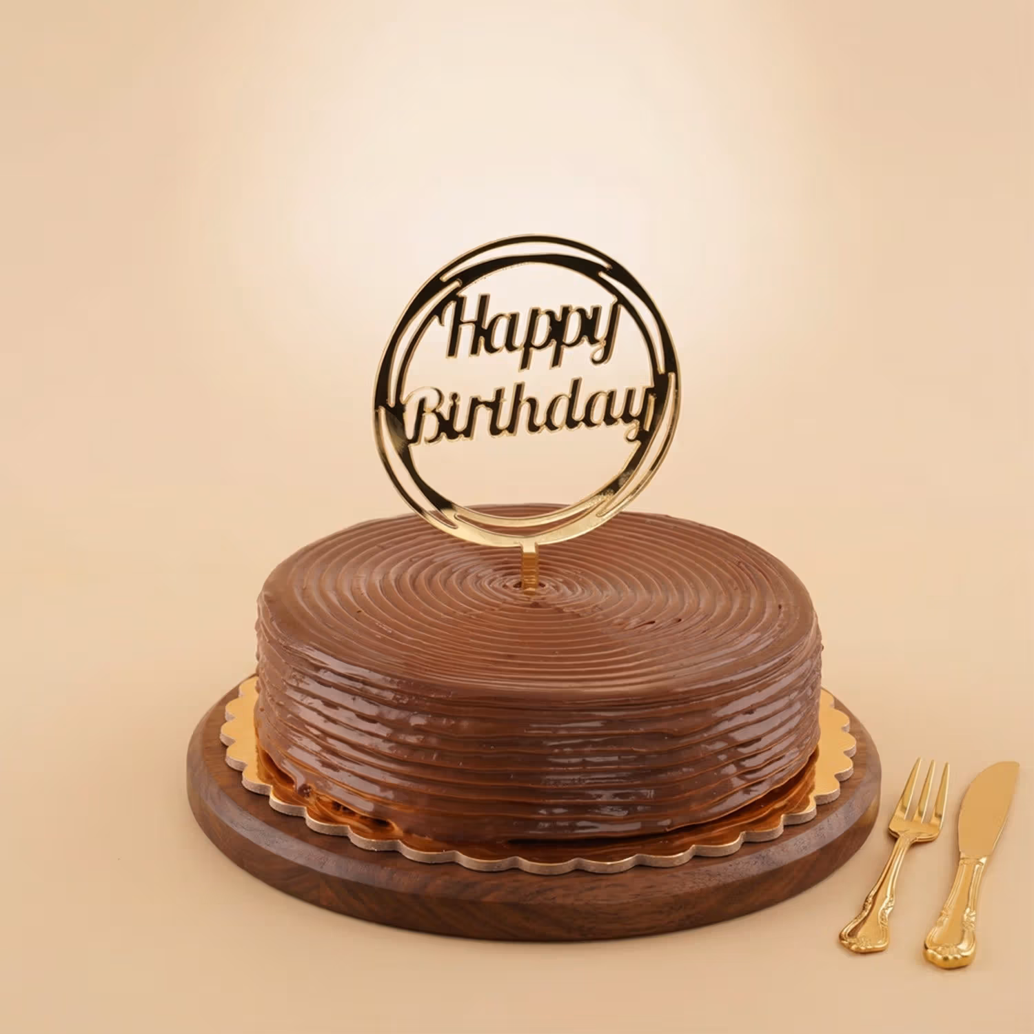 كيك عيد ميلاد أمنيات ذهبية - 500 جرام