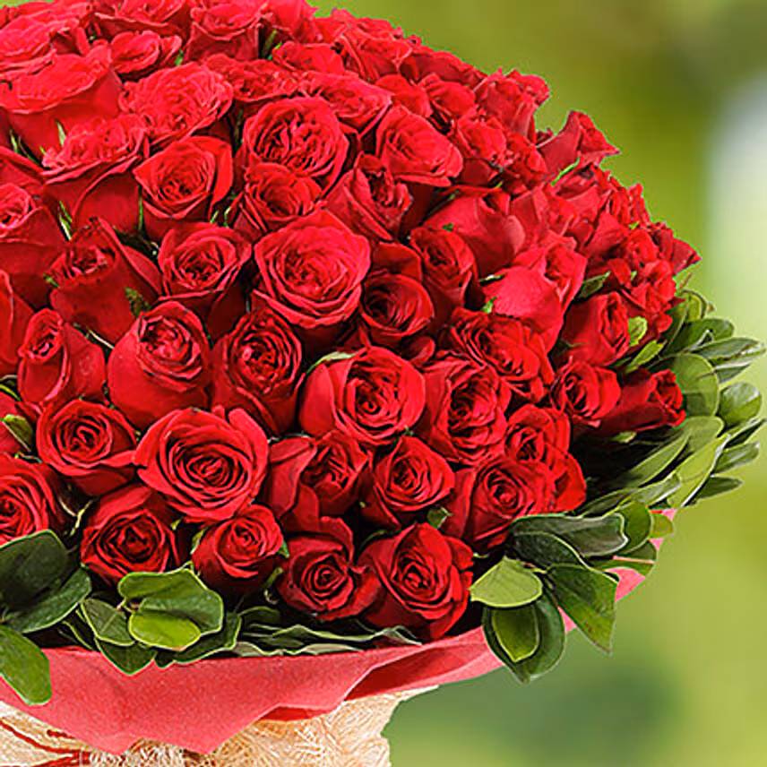 Bouquet Of 100 Roses With I Love You Balloon For Valentines