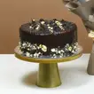 Elegant Blush Bouquet and Decadent Hazelnut Chocolate Cake