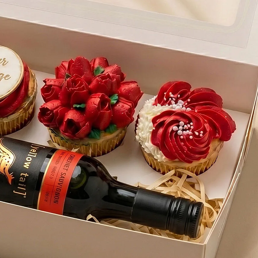 Yellow Tail Wine & Personalised Floral Cupcake Box