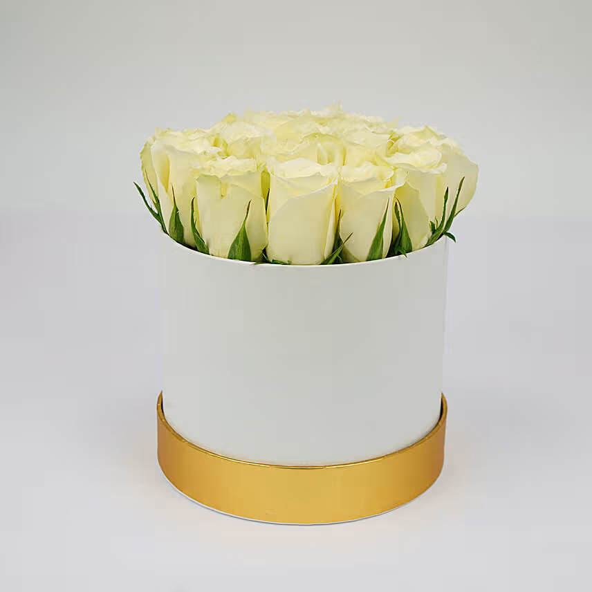 White Roses Beauty In A Box