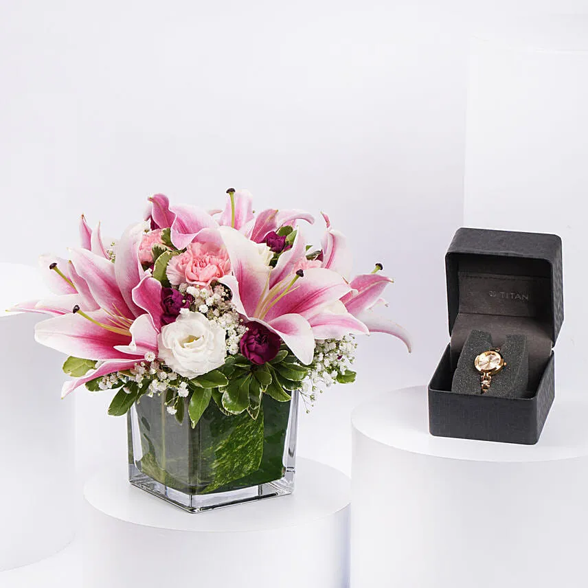Elegant Titan Wtah with Flower Vase