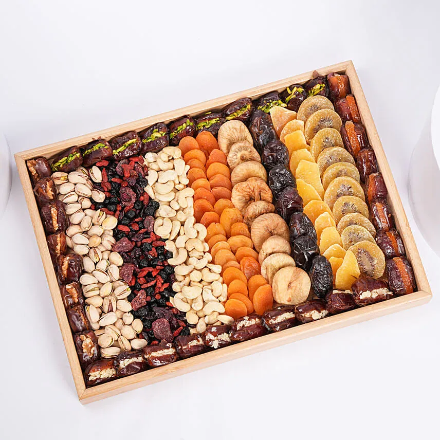Dried n Dry Fruit Tray with Dates