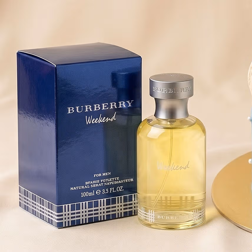 Burberry Weekend Perfume & Father's Day Cake Set