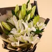 White Lily Flower Bouquet n Cake Combo