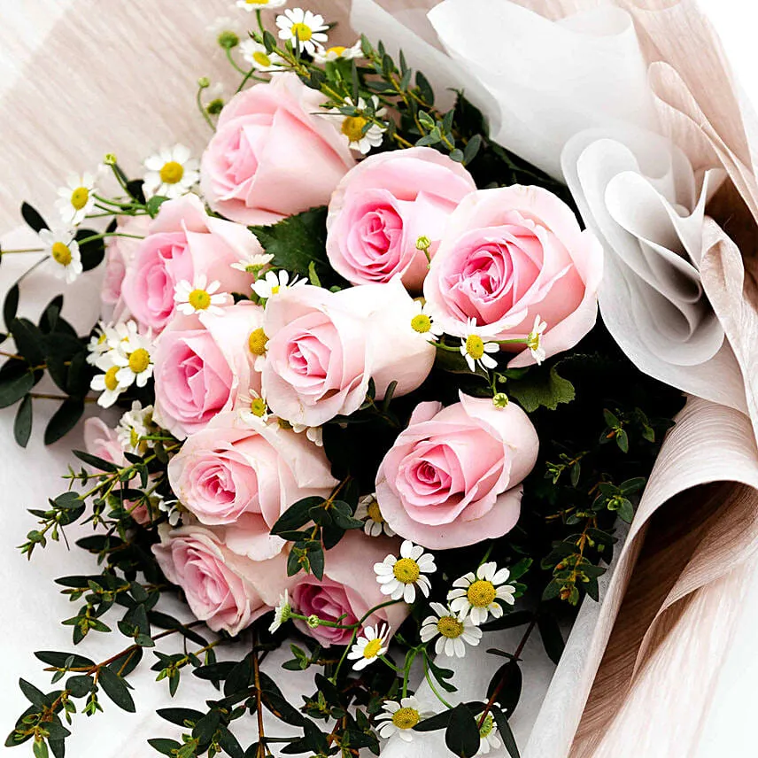 Titanic Rose Chamomile Love Bouquet For Valentines