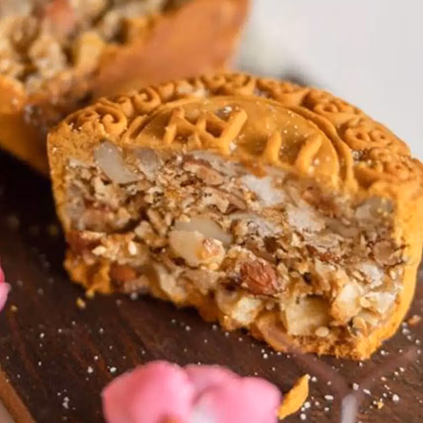 Mixed Nuts Box of 4 Moon Cakes