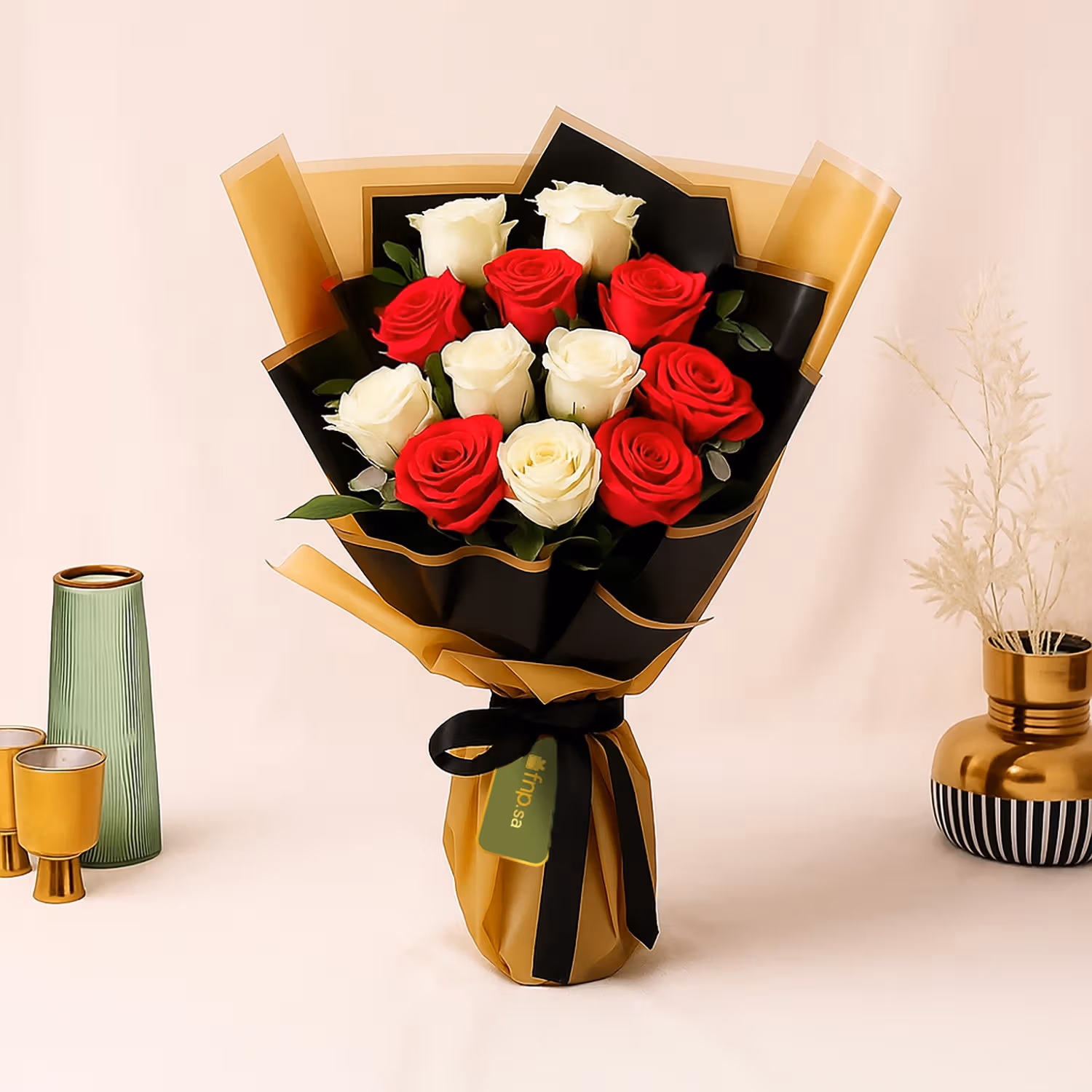Riqa | Red n White Love Roses Bouquet - 9 Roses