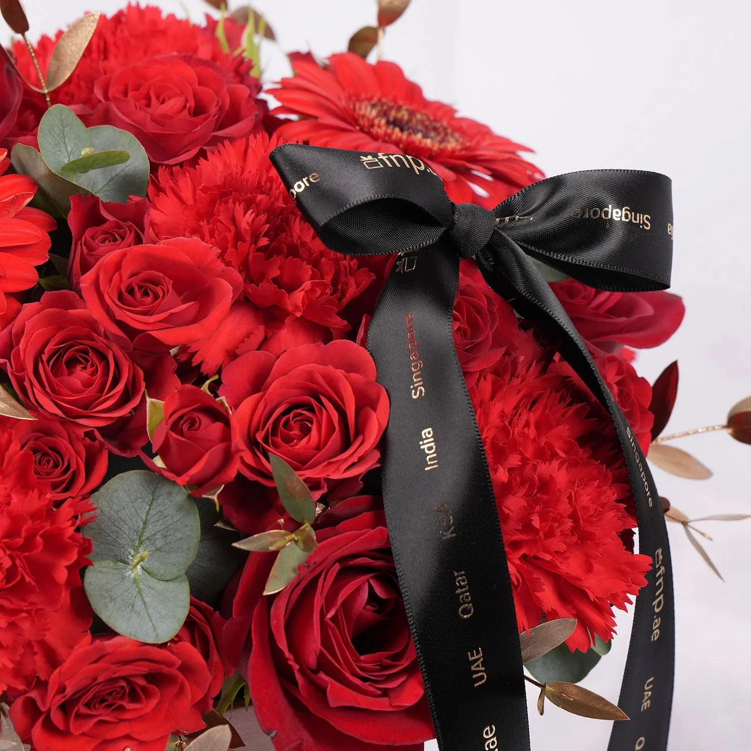 Luxurious Rosewood Charm Box: A Symphony of Red Blooms