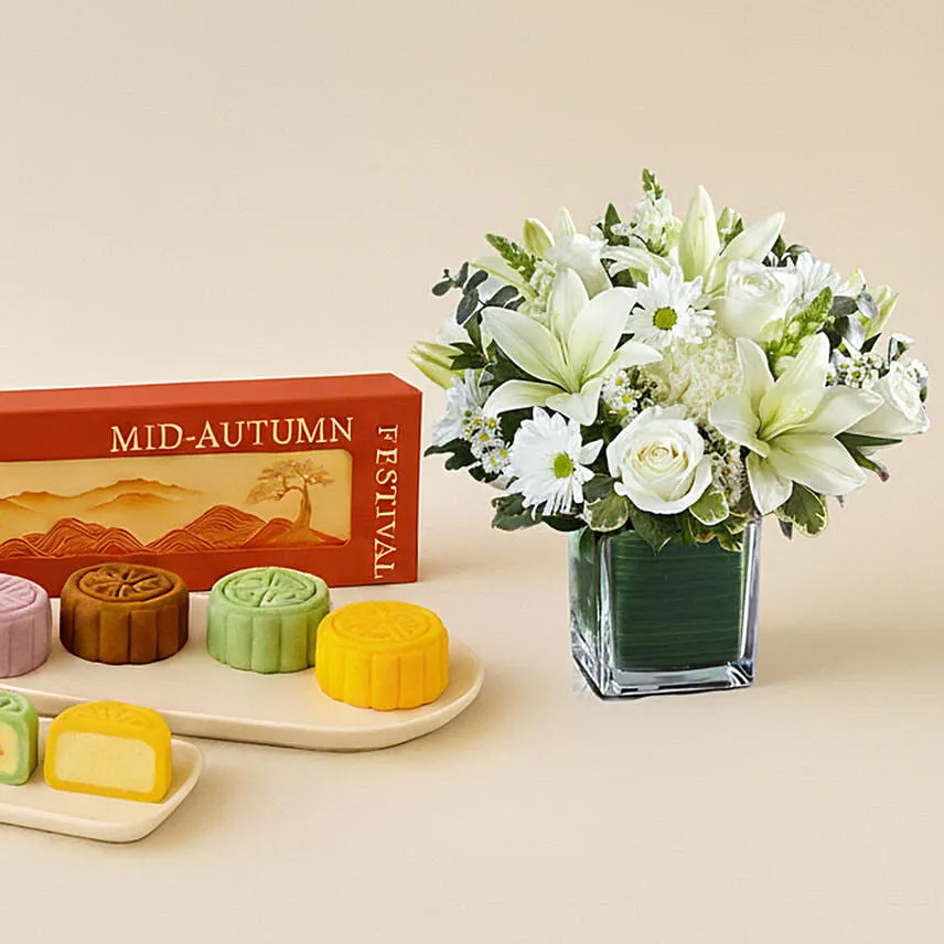 Mid-Autumn Snowskin Mooncake Box of 4 with White Flowers Vase Gift Set