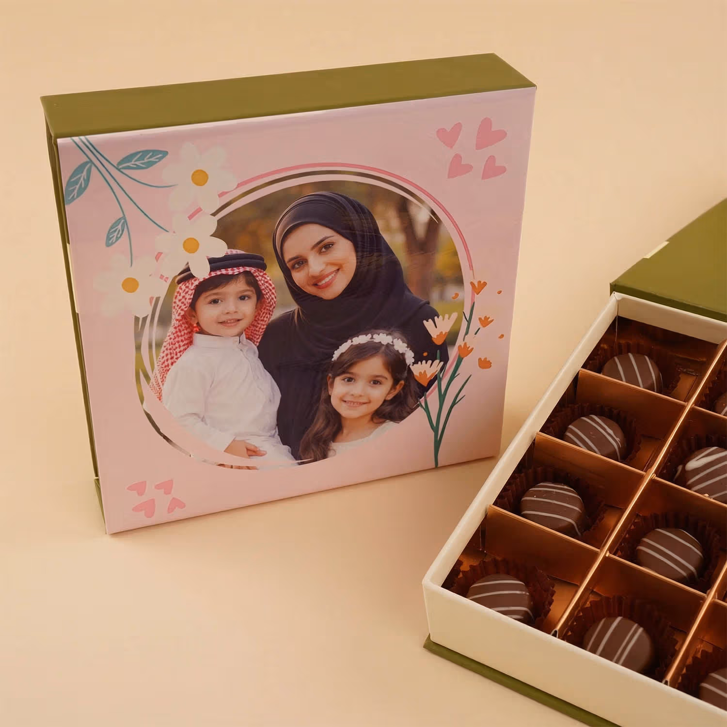 علبة شوكولاتة أحبك أمي