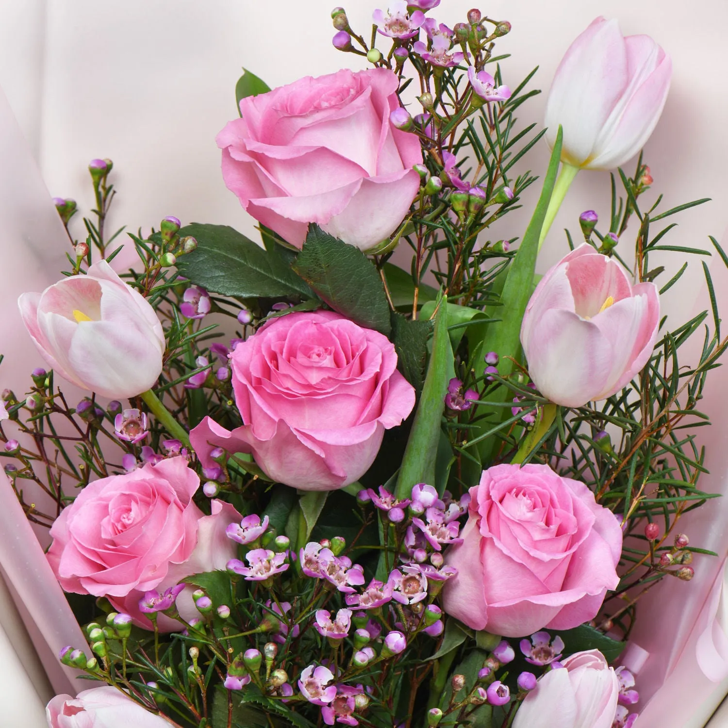 Elegant Blushing Rose & Tulip Bouquet Delight