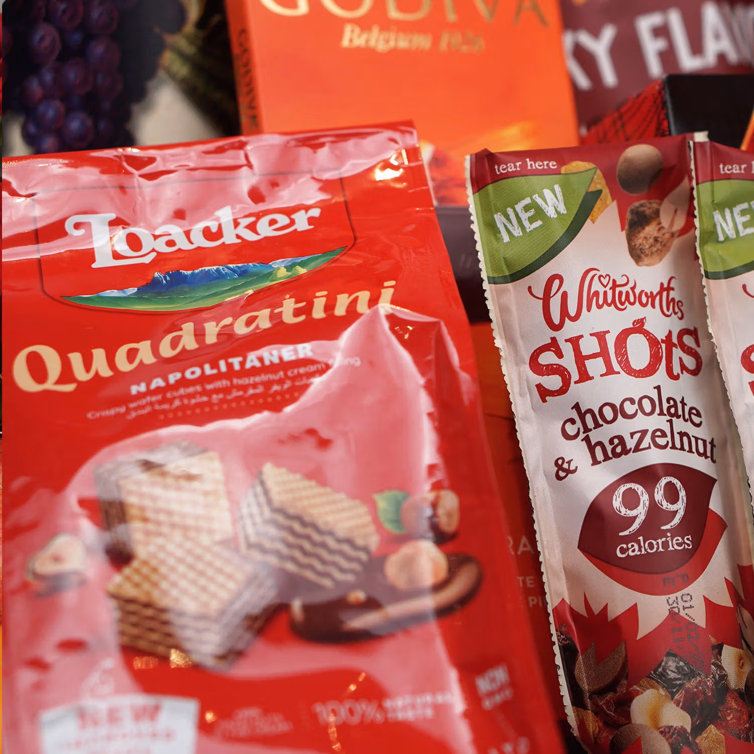 Deluxe Juice & Treats Gift Box