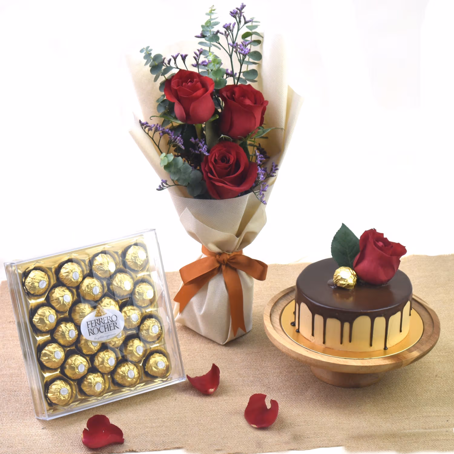 Half Kg Cake With 3 Roses Bouquet And Ferrero