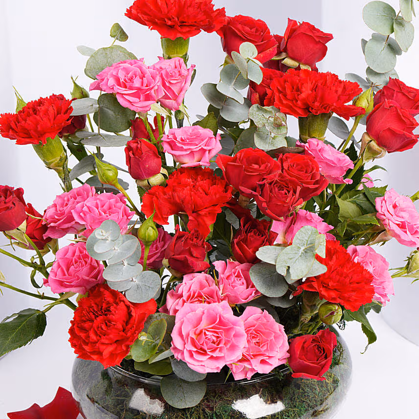 Roses Charm in Glass Dish