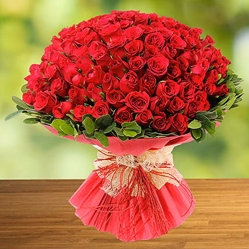 Bouquet Of 100 Roses With I Love You Balloon For Valentines