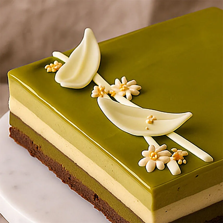 Dubai Chocolate Pistachio Luxe Cake 7 inches