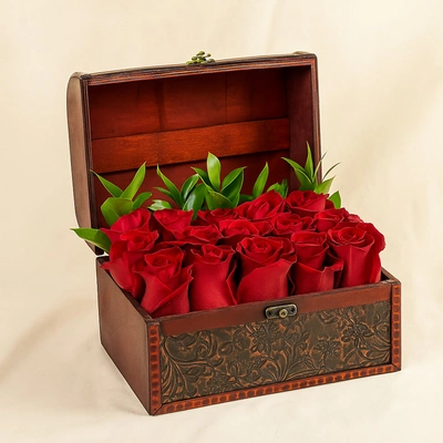 Treasure Box Roses | 15 Red Roses