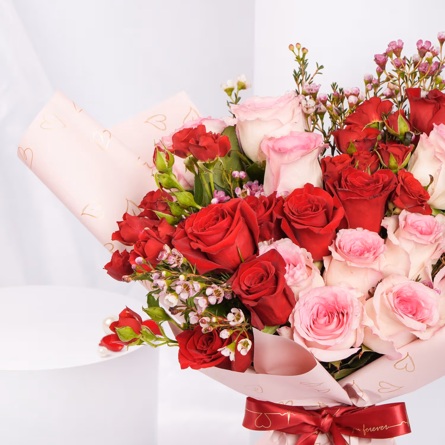Exquisite Valentine's Bouquet: Elegant Duo of Pink and Red Roses