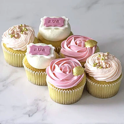 Mother Dearest Cupcakes – Delightful Vanilla Treats for Mom