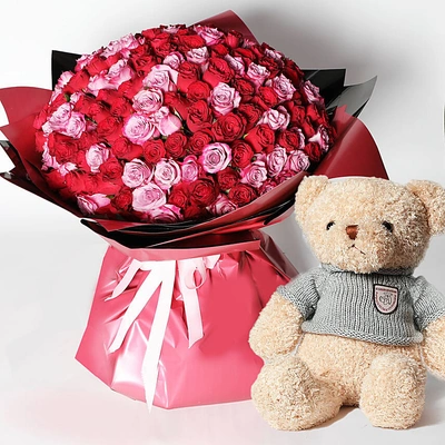 Teddy and 200 Roses Special Bouquet