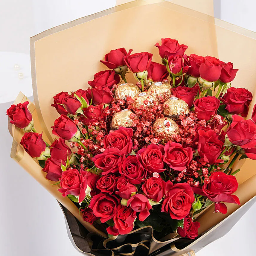 Chocolate Bouquet With Red Spray Roses