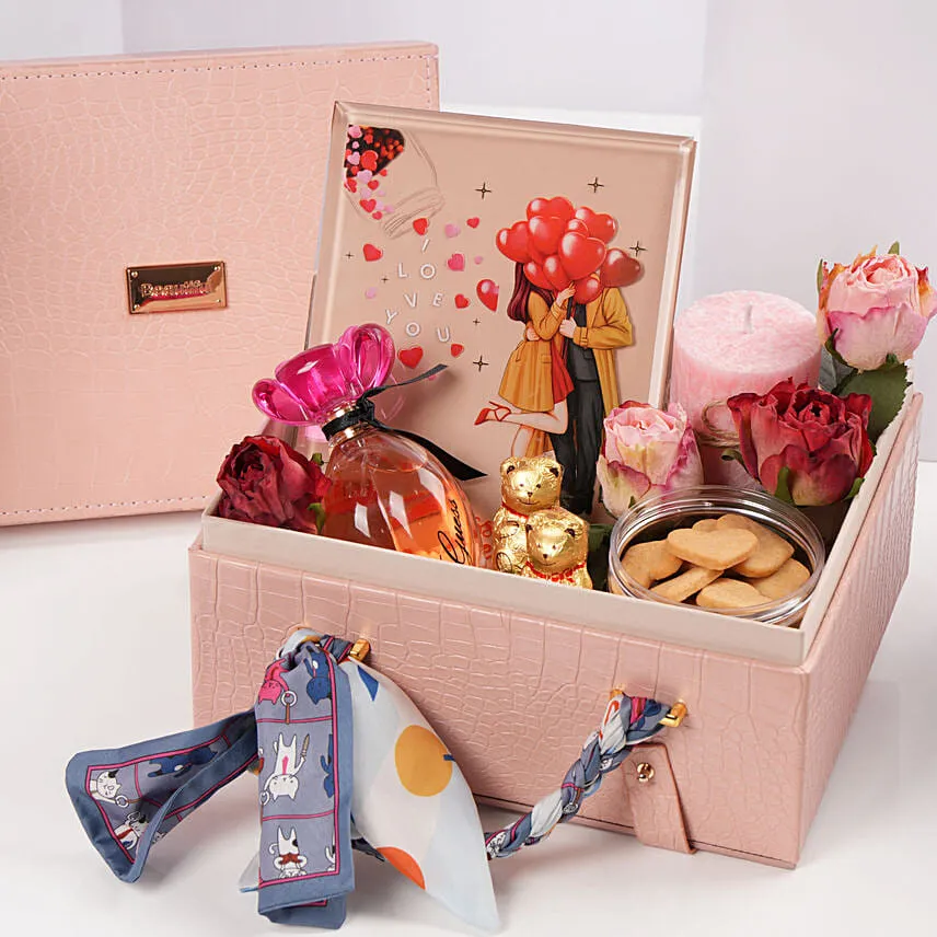 Blush Of Love Hamper