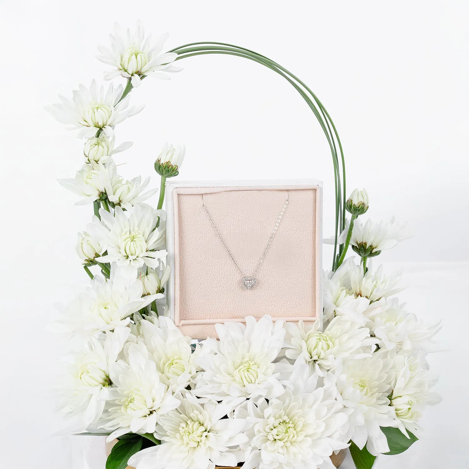 Elegance Redefined: Floral Aura with Diamond Heart Necklace