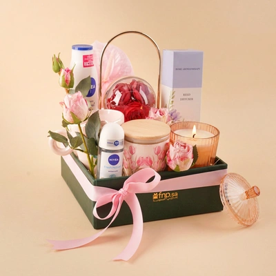 Royal Gift Set for Women with Flowers