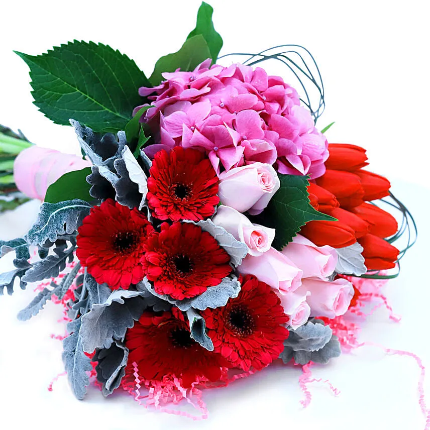 Adorable Mixed Flower Arrangement