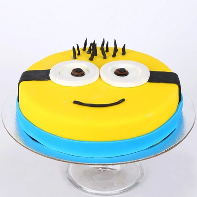 Minion For You Cake