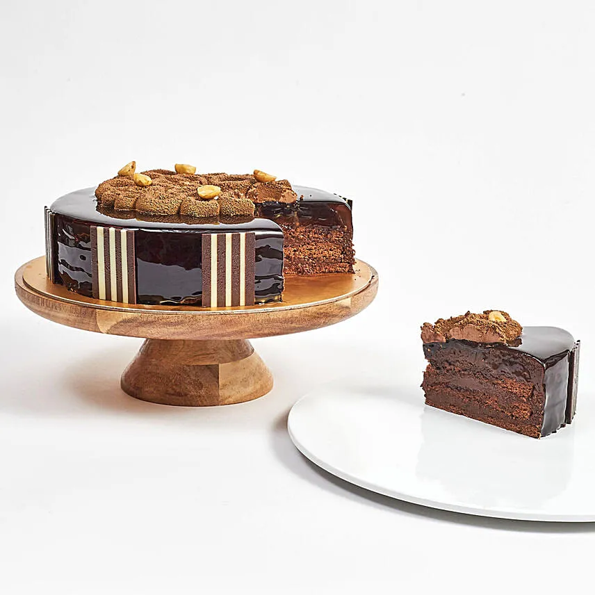 Crunchy Chocolate Hazelnut Cake- 1 Kg