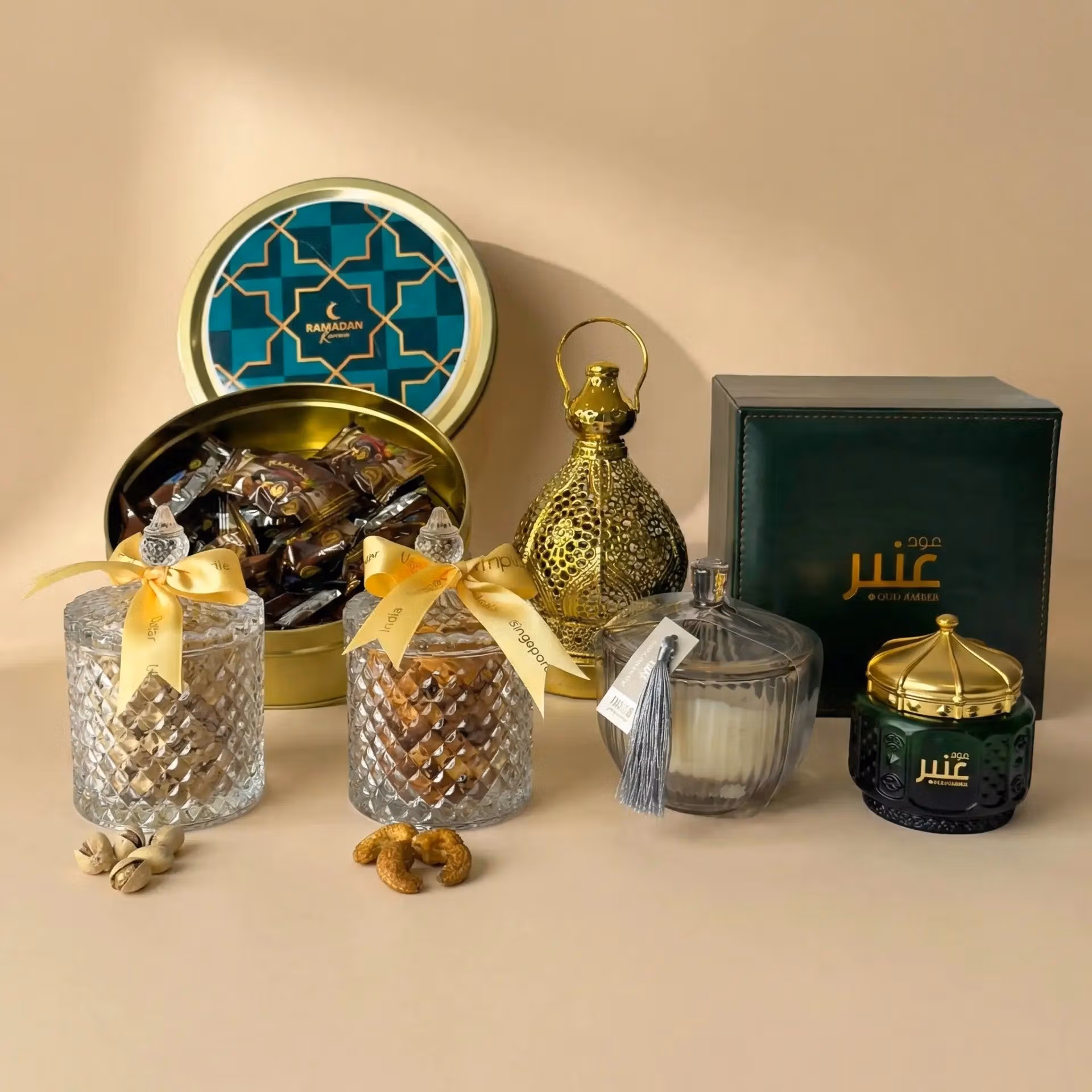سلة هدايا فاخرة بالمكسرات والشوكولاته لرمضان