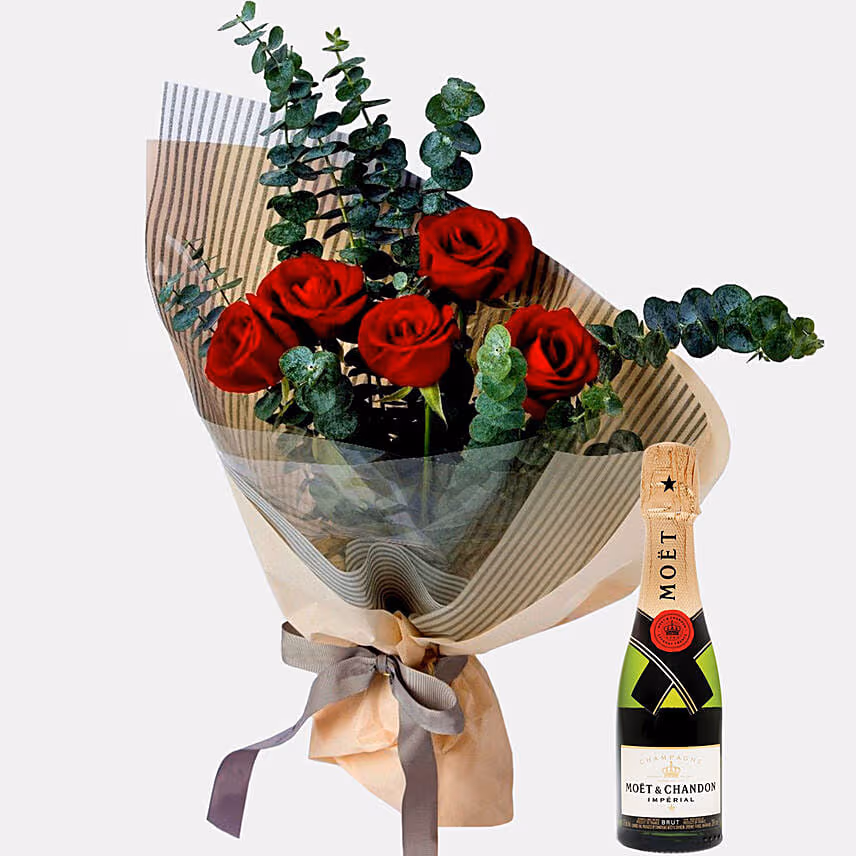 Red 5 Roses Love Bouquet with Moet mini brut 200 ml