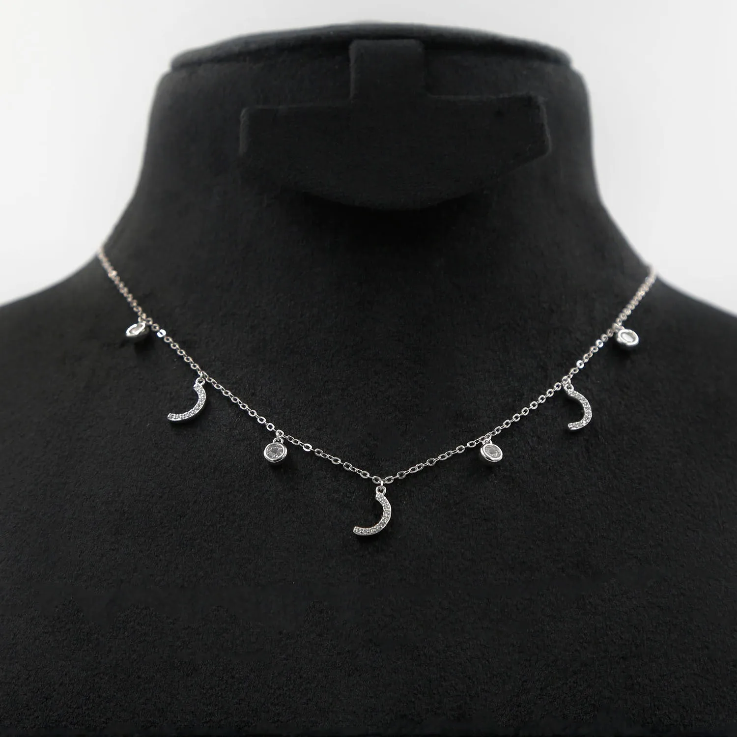 Elegant Sterling Silver Necklace with Arabic Letter 'R'
