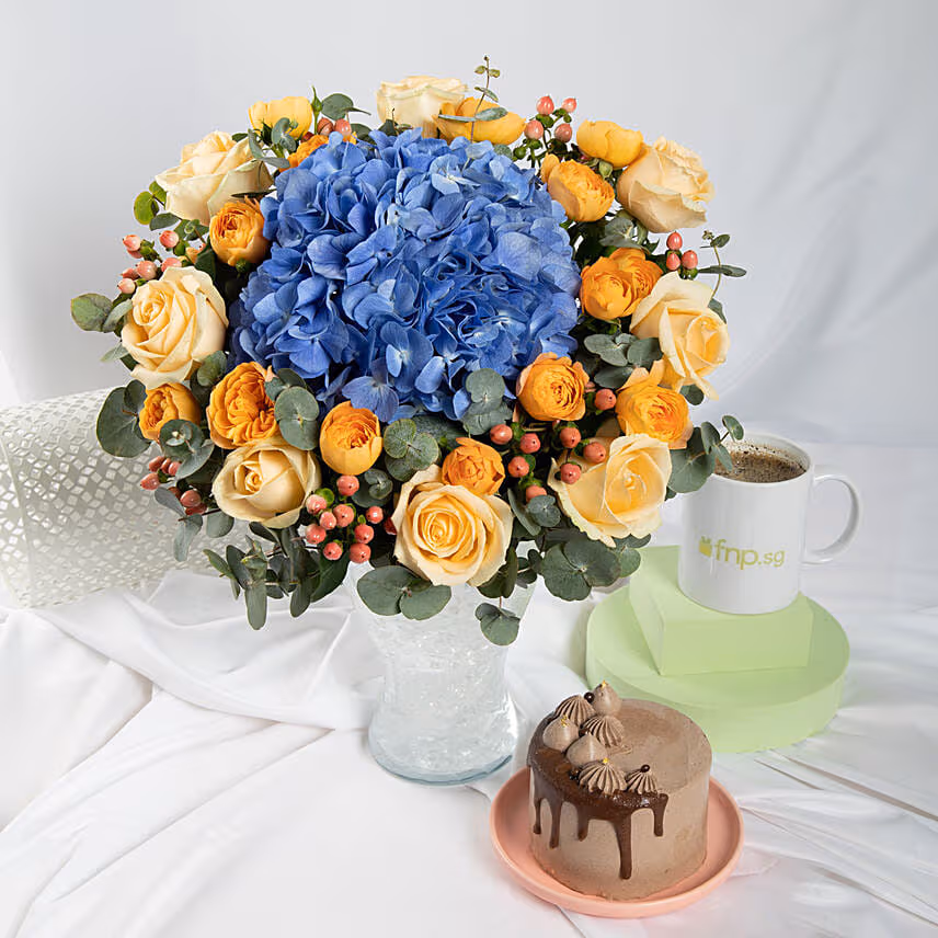 Exqusite Hues with Cake