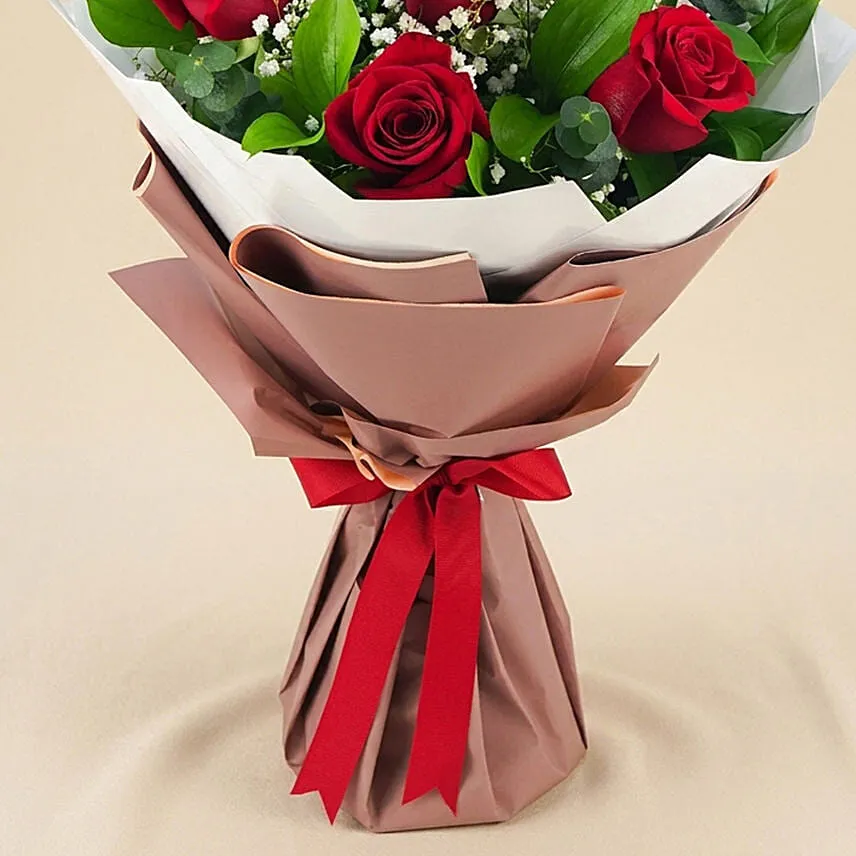 Bunch Of Beautiful 6 Red Rose