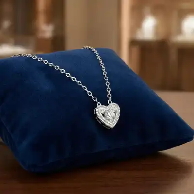 Omnia Heart Aura Necklace with 18K Gold & Diamond