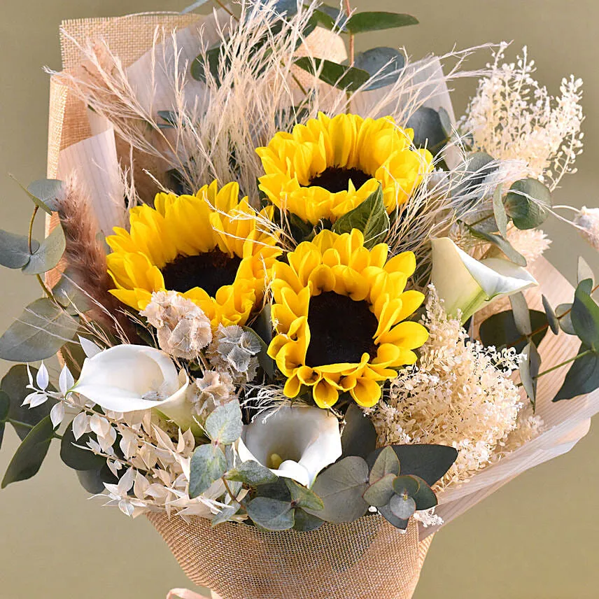 Cheerful Mixed Flowers Bouquet